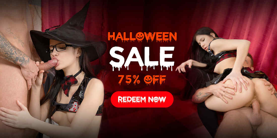 Teen Mega World VR Halloween sale 2023